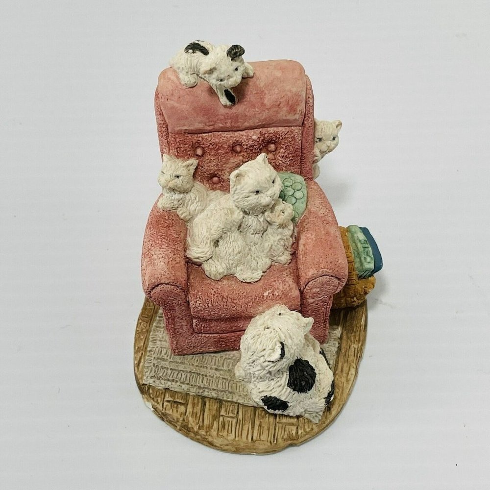 Vintage Stone Critters Family Cat Kitten Kitty Chair Recliner Figurine SC319 USA - Picture 2 of 11